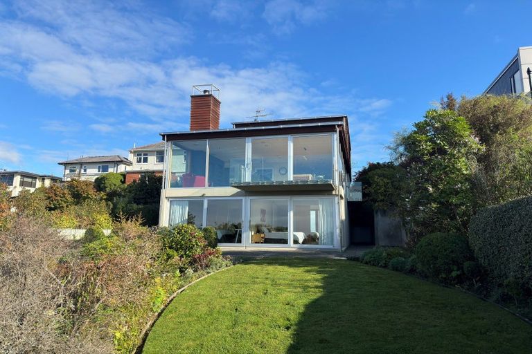 Photo of property in 28 Granville Terrace, Belleknowes, Dunedin, 9011