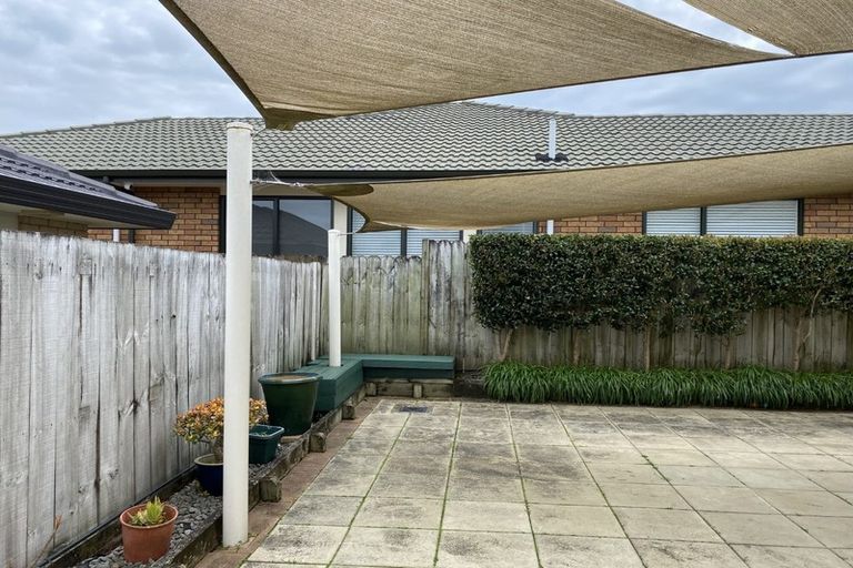 Photo of property in 1/4 Limerick Place, Dannemora, Auckland, 2016