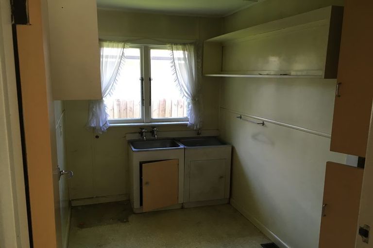 Photo of property in 114 Blenheim Road, Riccarton, Christchurch, 8041