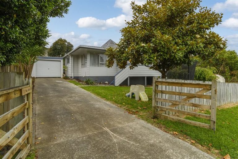 Photo of property in 5 Dunton Drive, Welcome Bay, Tauranga, 3112