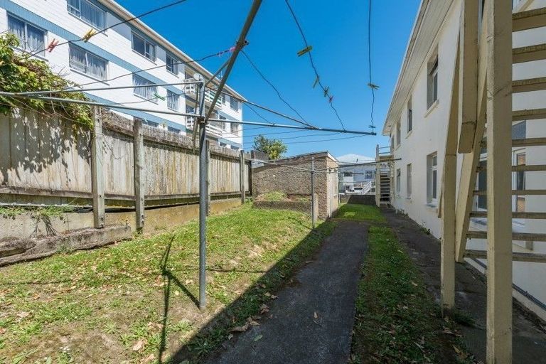 Photo of property in 51a Majoribanks Street, Mount Victoria, Wellington, 6011