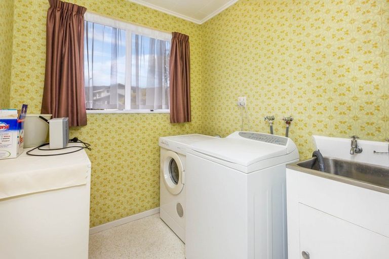 Photo of property in 8 Baltimore Crescent, Totara Park, Upper Hutt, 5018