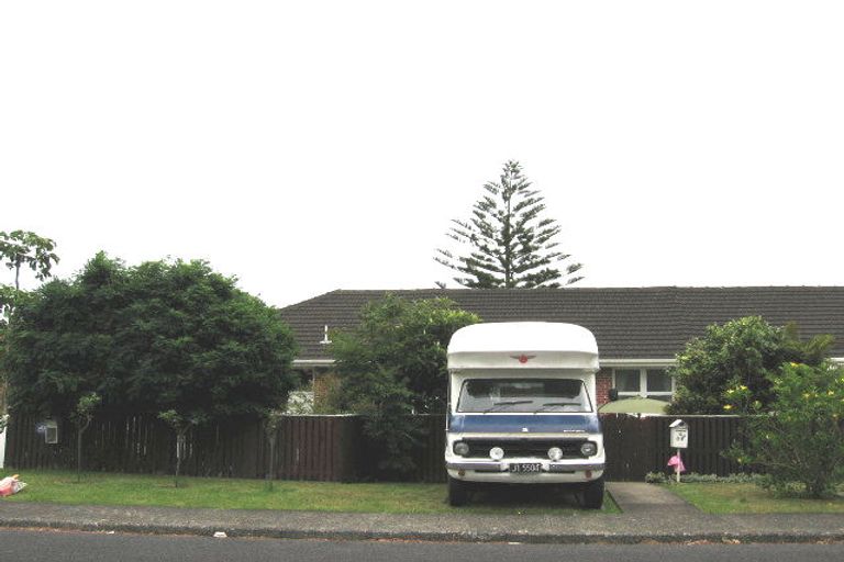 Photo of property in 1/36 Holland Road, Hillcrest, Auckland, 0627