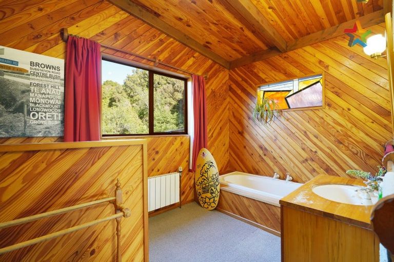 Photo of property in Pania Lodge, 133 Horseshoe Bay Road, Stewart Island/rakiura, Stewart Island, 9818