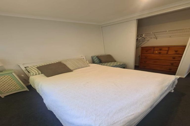 Photo of property in 10b Toatoa Place, Mangere Bridge, Auckland, 2022