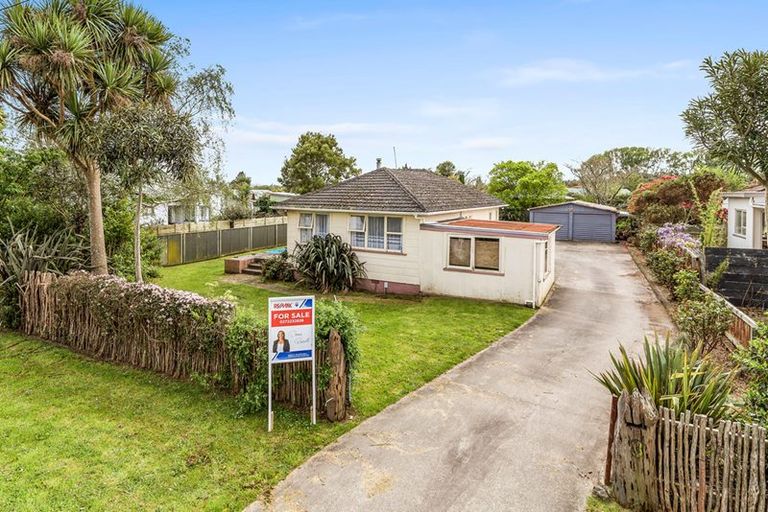 Photo of property in 3 Lee Road, Hannahs Bay, Rotorua, 3010