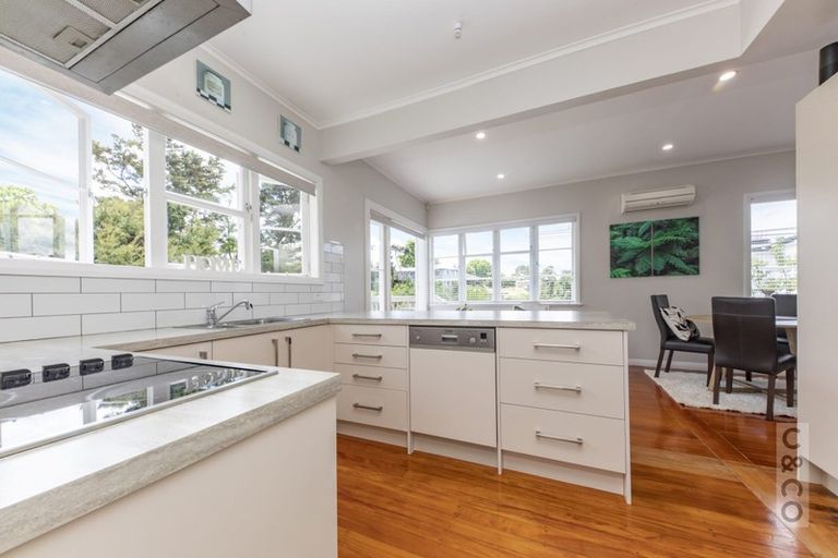 Photo of property in 5 Norglen Lane, Riverhead, 0820