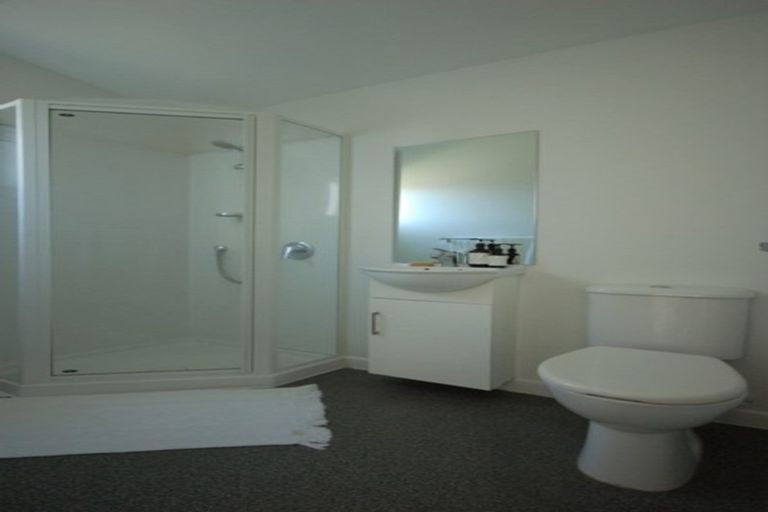 Photo of property in 296 Karori Road, Karori, Wellington, 6012