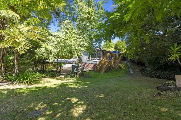 Photo of property in 170 Kawaha Point Road, Kawaha Point, Rotorua, 3010