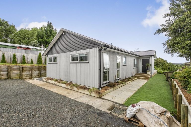 Photo of property in 47 Burrow Road, Pukekohe, 2120