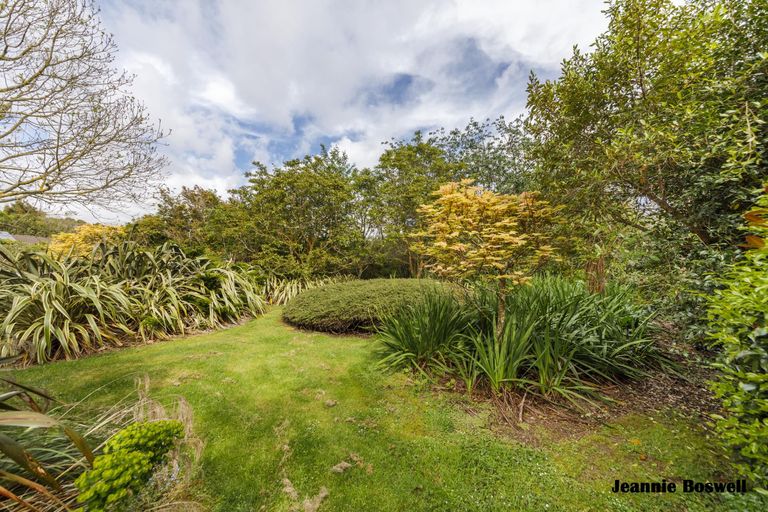 Photo of property in 160-170 Moonshine Valley Road, Aokautere, Palmerston North, 4471