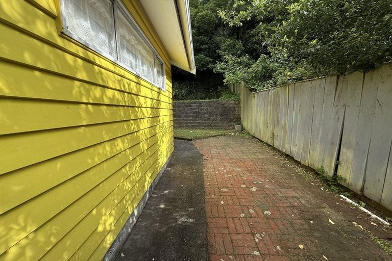 Photo of property in 5a Magnolia Grove, Maungaraki, Lower Hutt, 5010