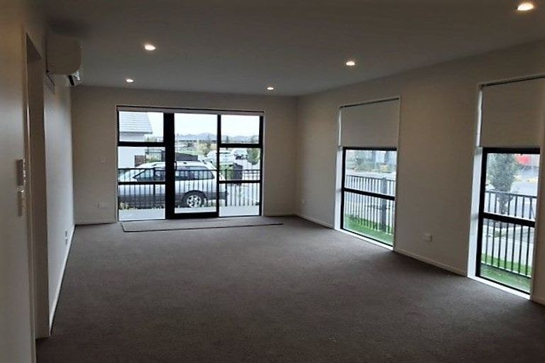 Photo of property in 6 Robalan Close, Halswell, Christchurch, 8025