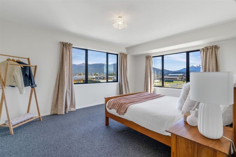 Photo of property in 18 Acheron Way, Te Anau, 9600