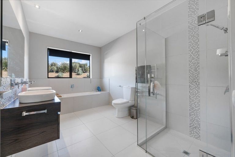 Photo of property in 246 Blackbridge Road, Dairy Flat, Albany, 0794
