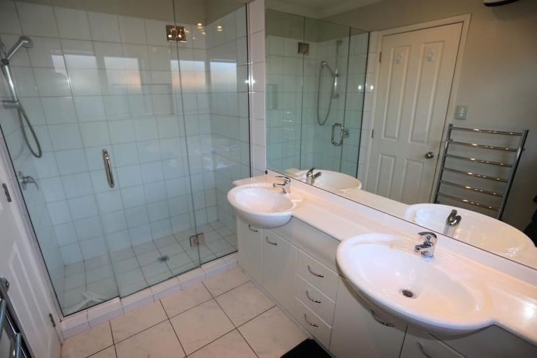 Photo of property in 79 Coolspring Way, Redwood, Christchurch, 8051