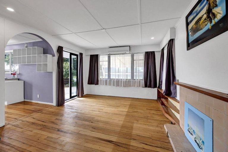 Photo of property in 2 Denby Road, Hawera, 4610