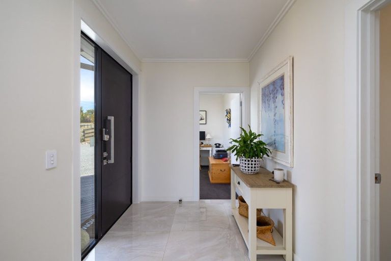 Photo of property in 6 Westmere Drive, Tasman, Upper Moutere, 7173