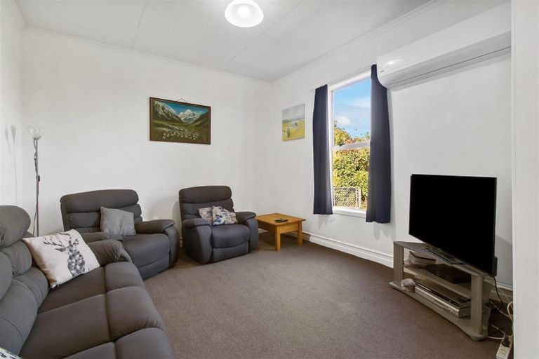 Photo of property in 2 Point Bush Road, Waimate, 7924