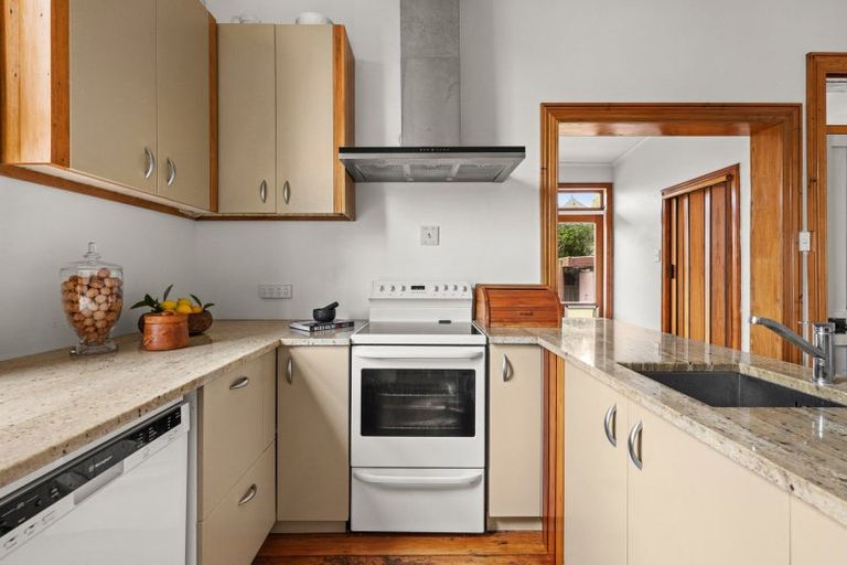 Photo of property in 4 Ashridge Road, Napier South, Napier, 4110