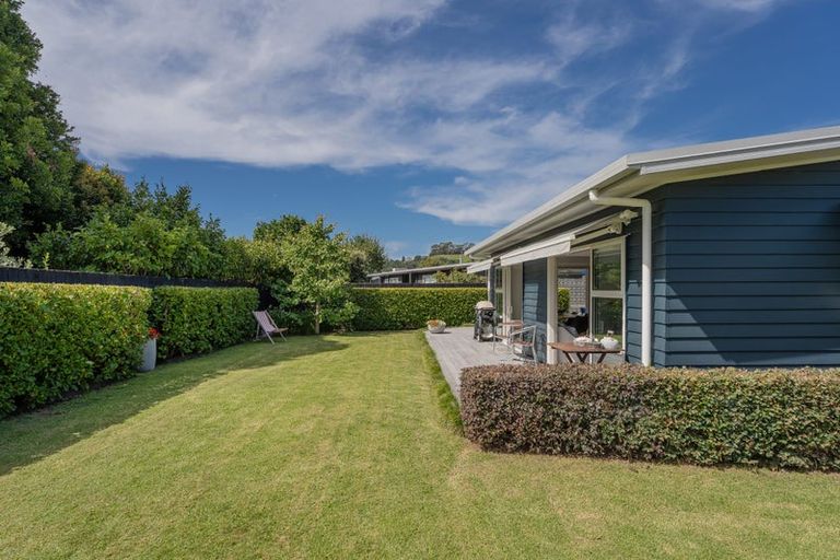 Photo of property in 15 Admiral Drive, Cooks Beach, Whitianga, 3591
