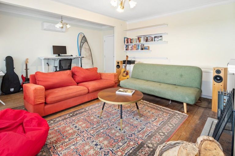 Photo of property in 58 Pitau Road, Mount Maunganui, 3116