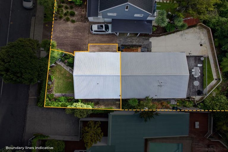 Photo of property in 1/91a Roseberry Avenue, Birkenhead, Auckland, 0626