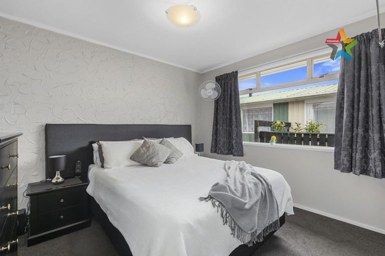 Photo of property in 2/30 Awamutu Grove, Waiwhetu, Lower Hutt, 5010