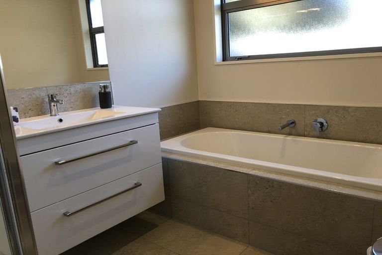 Photo of property in 4 Puhara Avenue, Parklands, Christchurch, 8083