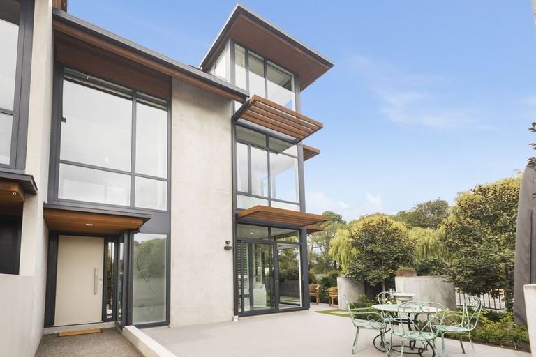 Photo of property in 1/2a Dorset Street, Christchurch Central, Christchurch, 8013