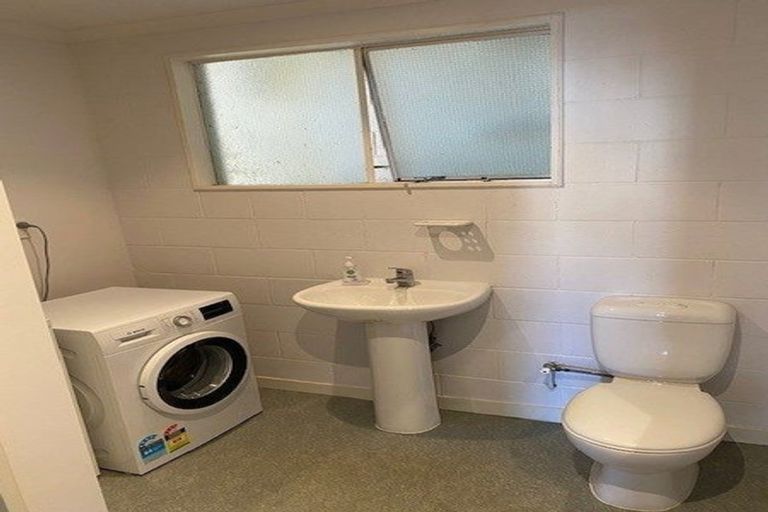 Photo of property in 9/26 Normanby Street, Newtown, Wellington, 6021