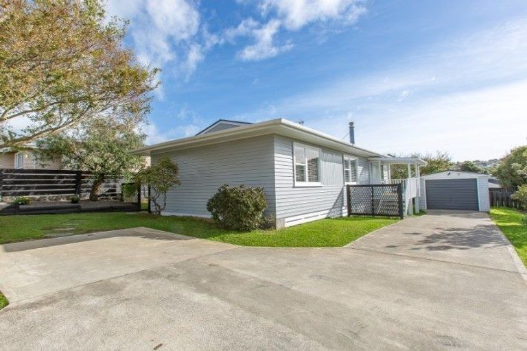 Photo of property in 406 Warspite Avenue, Ascot Park, Porirua, 5024
