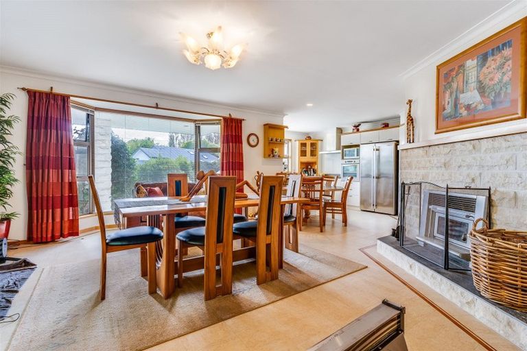 Photo of property in 8 Thurlestone Place, Burnside, Christchurch, 8053