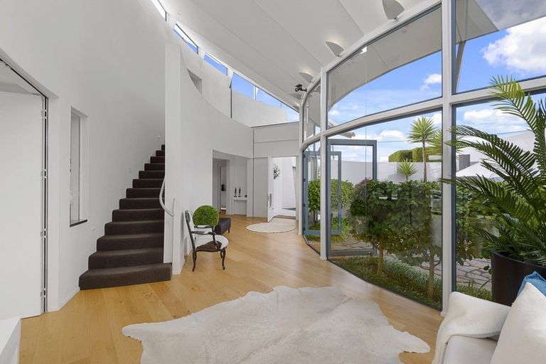 Photo of property in 142 Scarborough Road, Scarborough, Christchurch, 8081