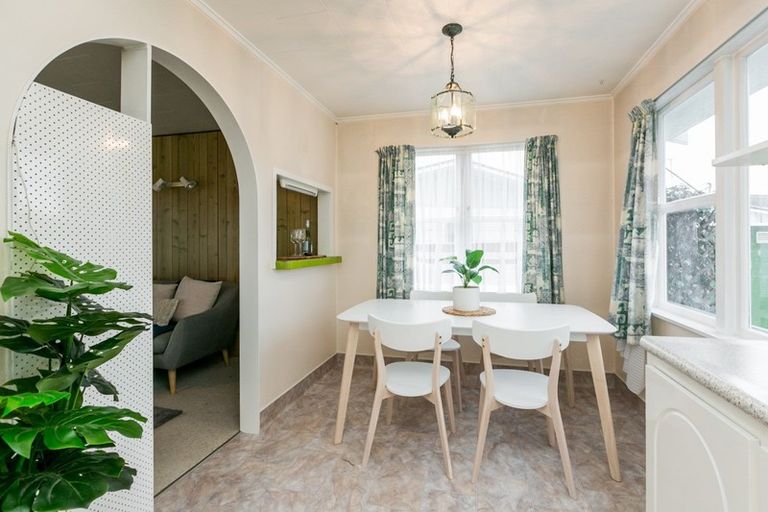 Photo of property in 32 Plunket Street, Tamatea, Napier, 4112