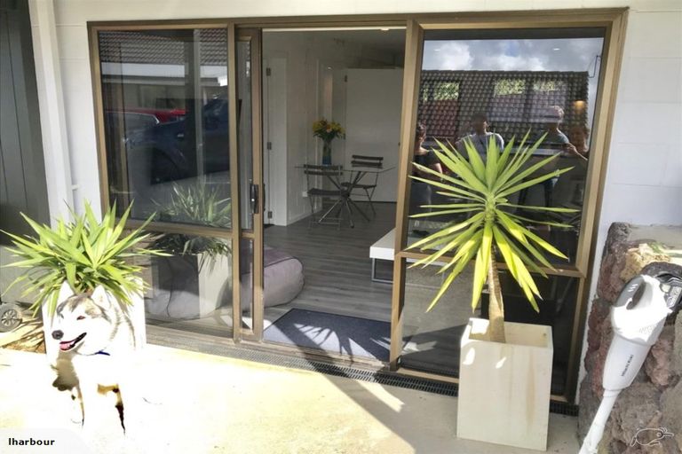 Photo of property in 2/542 Richardson Road, Mount Roskill, Auckland, 1041