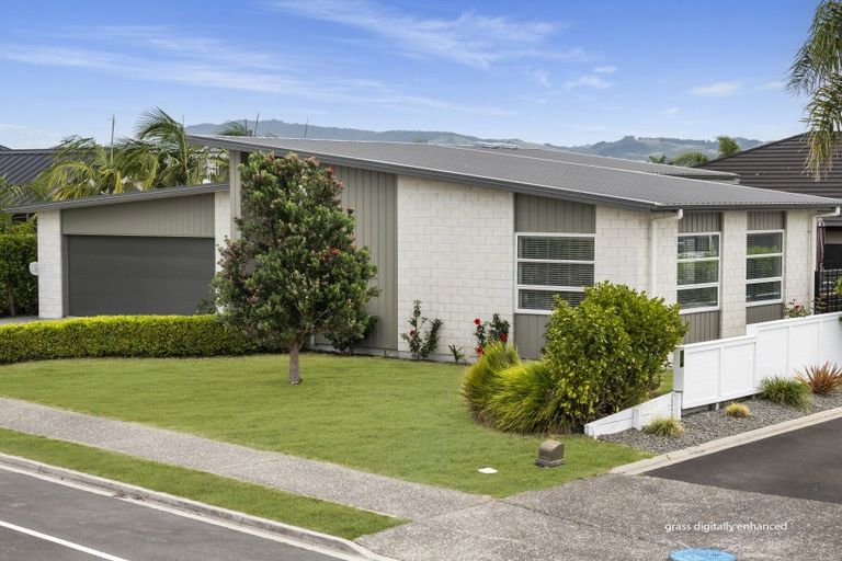 Photo of property in 116 Palm Springs Boulevard, Papamoa Beach, Papamoa, 3118