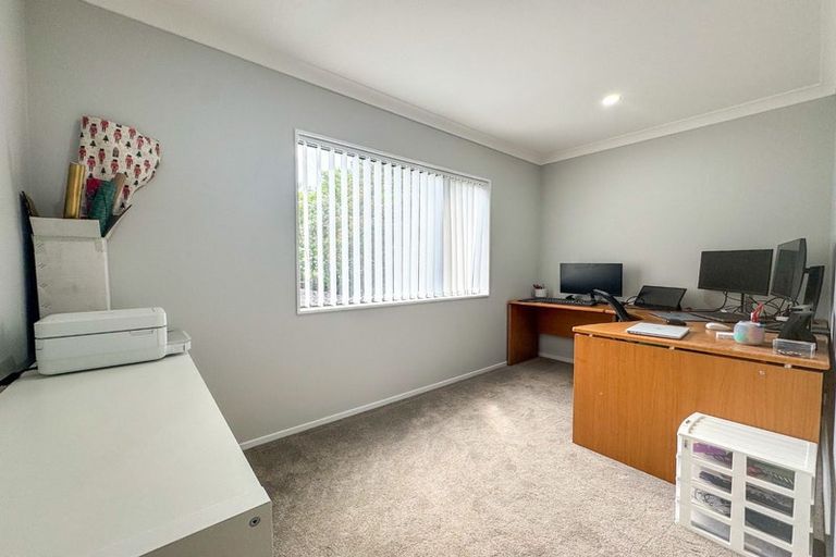 Photo of property in 9c Sari Place, Massey, Auckland, 0614