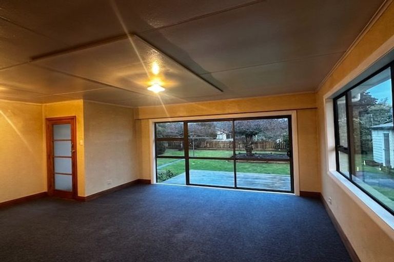 Photo of property in 185 Manutahi Road, Lepperton, New Plymouth, 4373