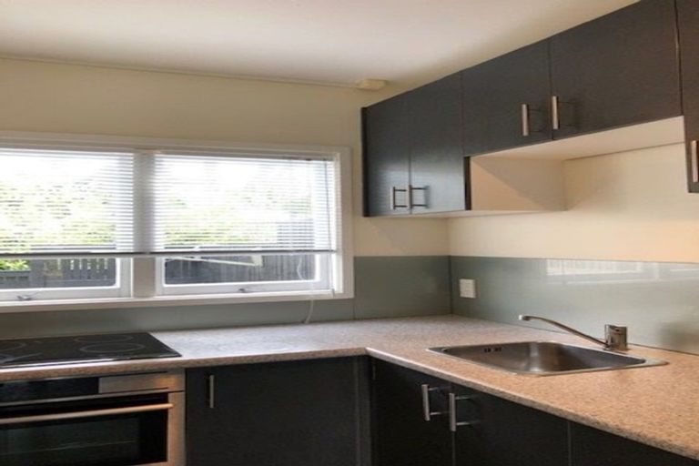 Photo of property in 7/72 Kitchener Road, Milford, Auckland, 0620