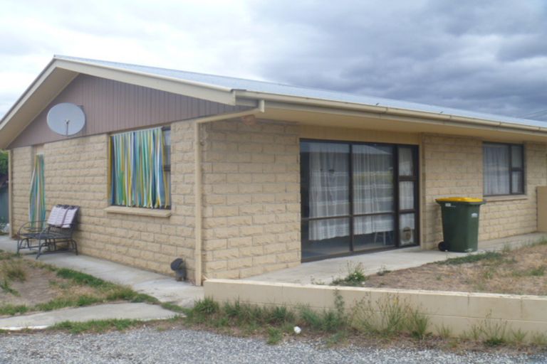 Photo of property in 2/12 Campbell Street, Alexandra, 9320