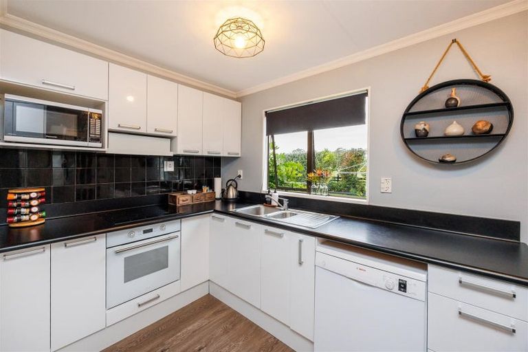 Photo of property in 103 Tutaenui Road, Marton, 4710