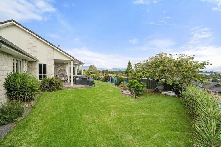 Photo of property in 193 Omokoroa Road, Omokoroa, 3114