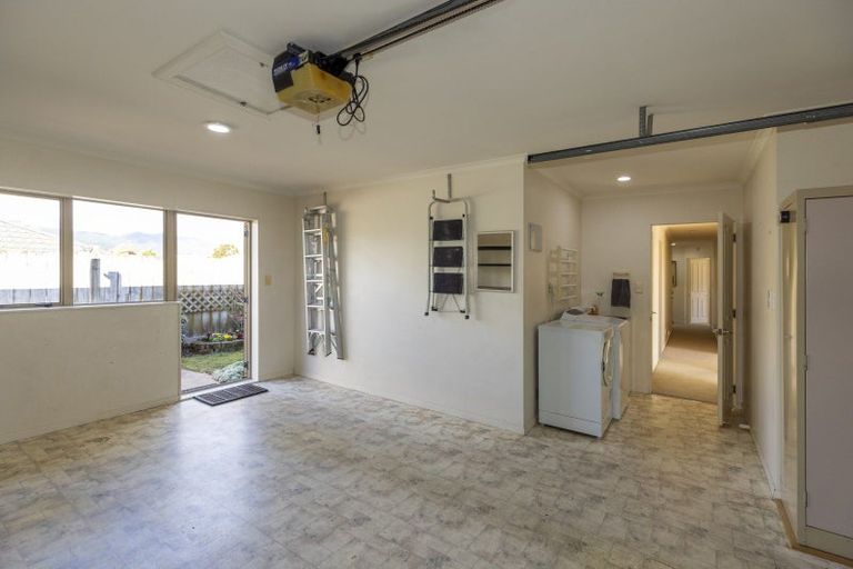 Photo of property in 40 Hadleigh Court, Paraparaumu, 5032