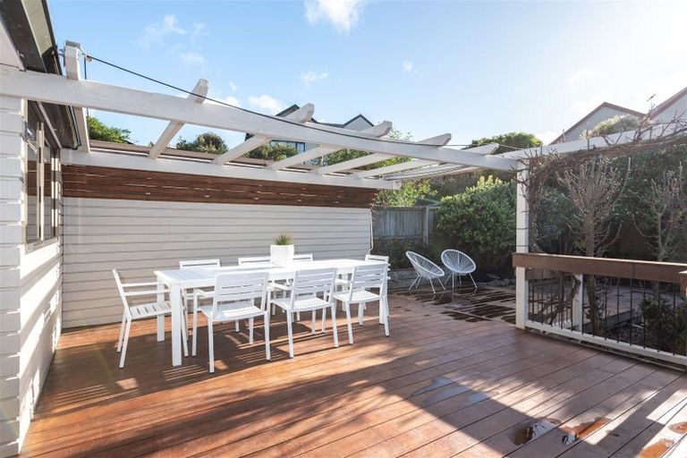 Photo of property in 2/12 Patmos Place, Mount Pleasant, Christchurch, 8081