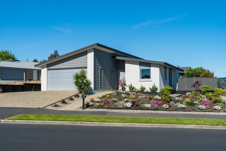 Photo of property in 38 Severn Street, Green Island, Dunedin, 9018
