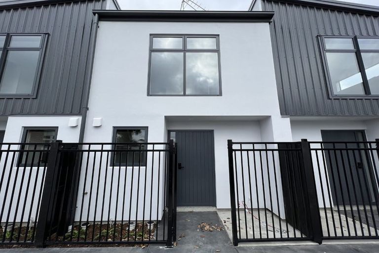 Photo of property in 2/10a Mclean Street, Linwood, Christchurch, 8062