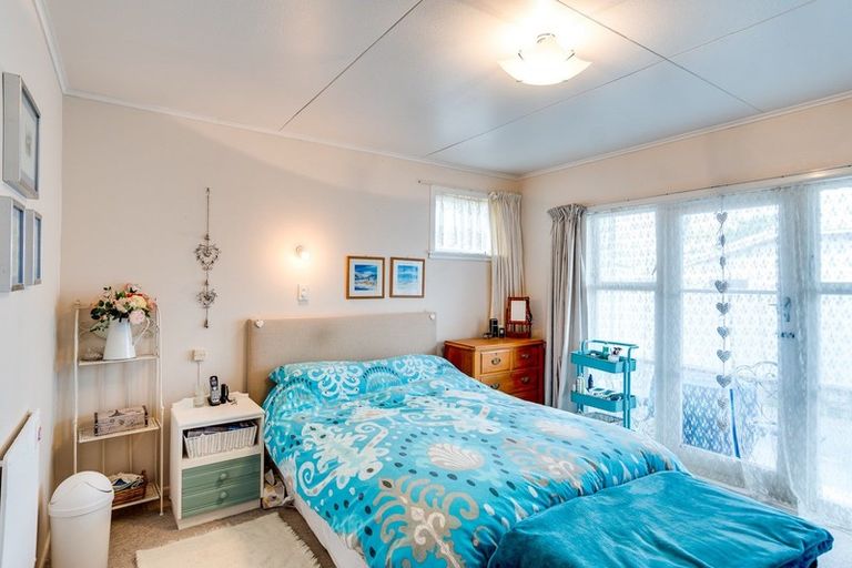 Photo of property in 1/202 Grove Road, Mayfair, Hastings, 4122