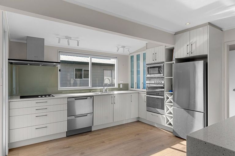 Photo of property in 13 Taranui Place, Mangawhai Heads, Mangawhai, 0505