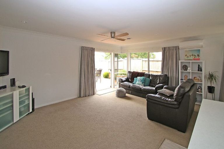 Photo of property in 26 Dalton Drive, Papamoa Beach, Papamoa, 3118